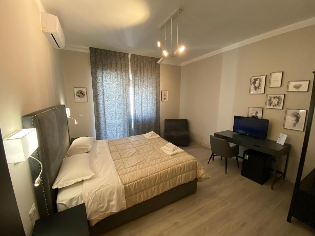 Re Di Smirne By Apulia Accommodation Бари Экстерьер фото